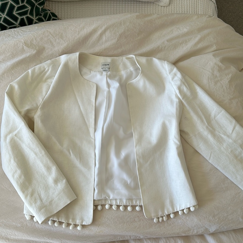 White bolero style linen blazer